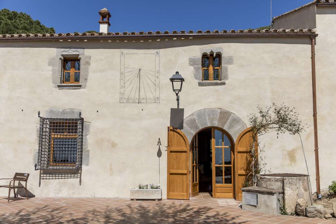 1587716708-1can-masriera-33-copia-65987